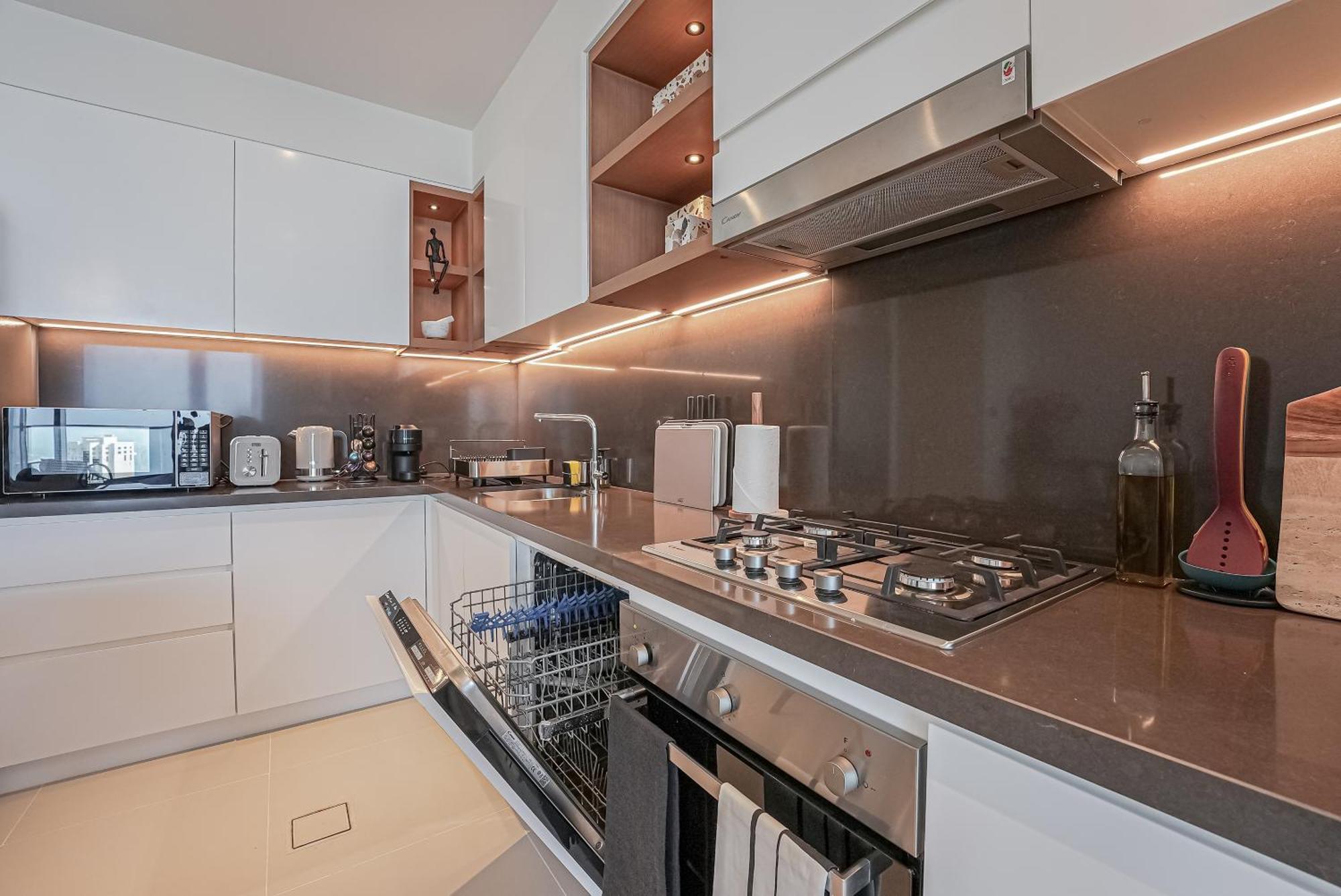 Modern 2Br High Floor Haven In Vida Dubai Marina Daire Dış mekan fotoğraf